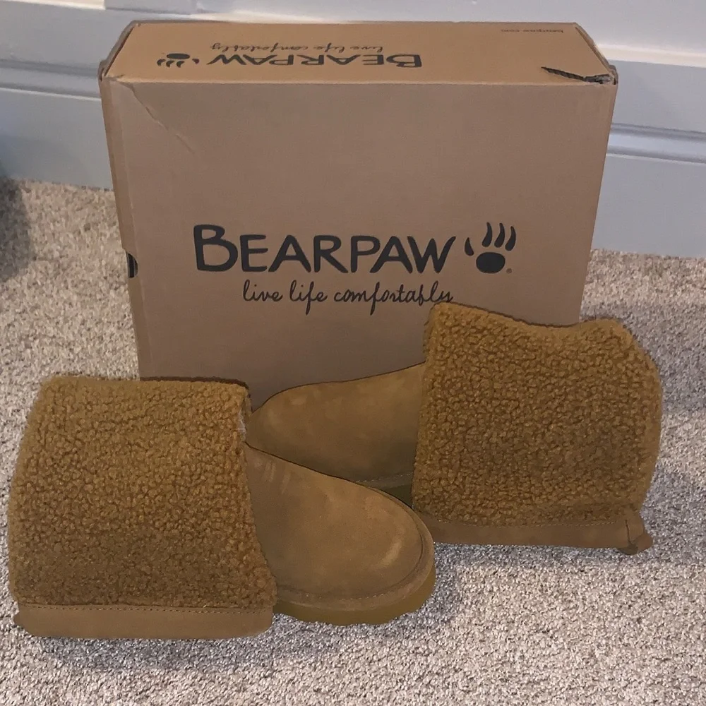 BearPaw Women's Tan Sherpa Winter Boots